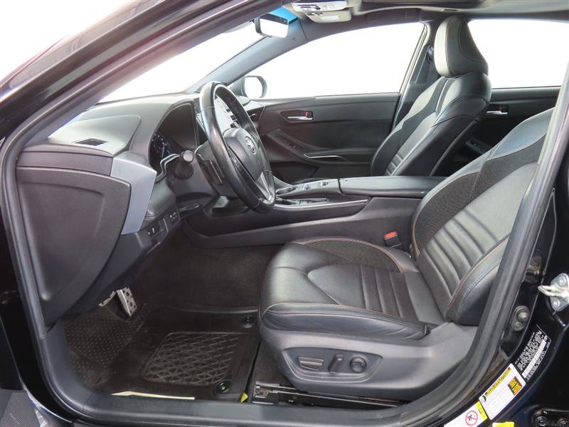Used 2019 Toyota Avalon XSE w/ All Weather Liner Package FWD image 16