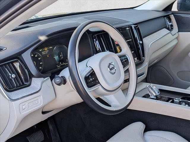 Used 2021 Volvo XC60 T8 Inscription image 10