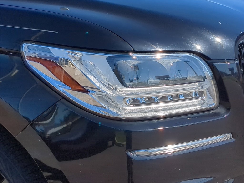 Certified 2021 Lincoln Navigator Reserve image 6