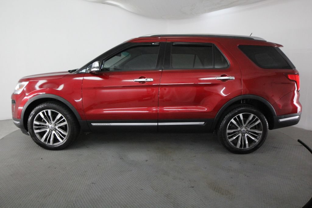 Used 2018 Ford Explorer Platinum AWD/4WD image 4