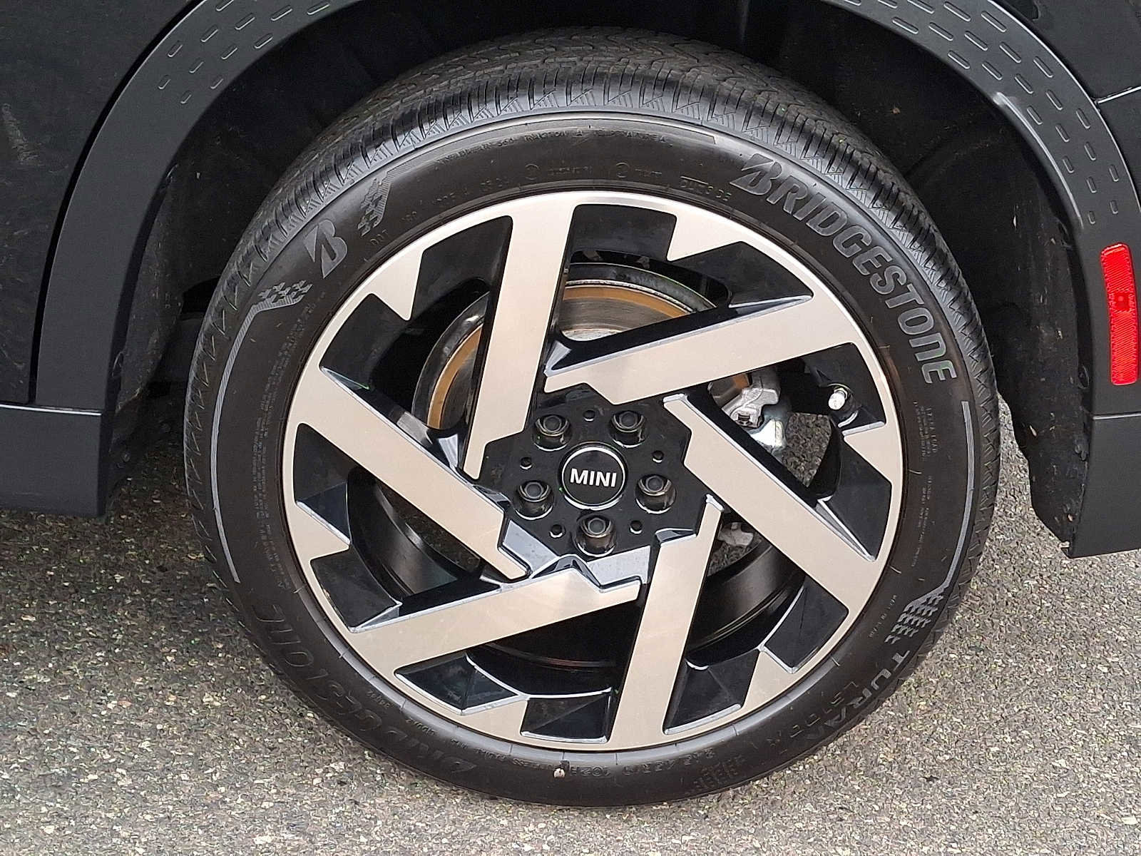 Certified 2025 MINI Cooper Countryman S image 8