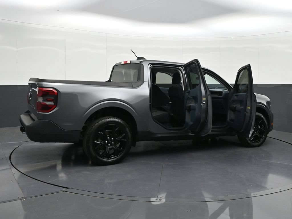 Used 2025 Ford Maverick XLT w/ Equipment Group 301A AWD/4WD image 38