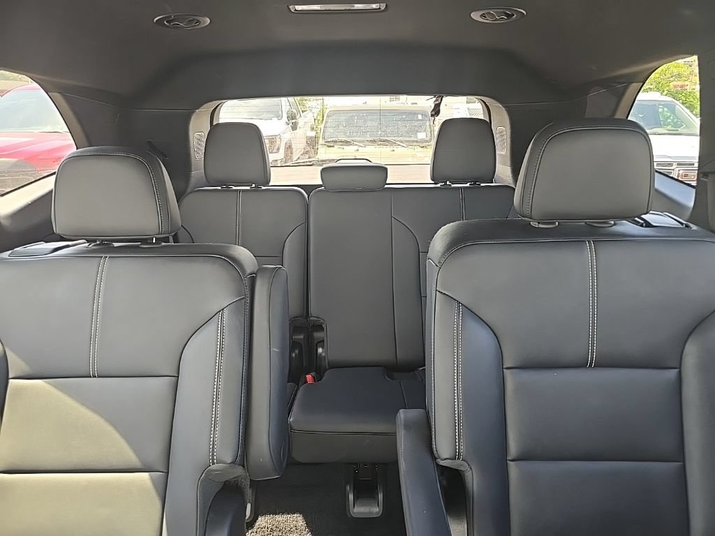 Certified 2024 GMC Acadia Elevation AWD/4WD image 24