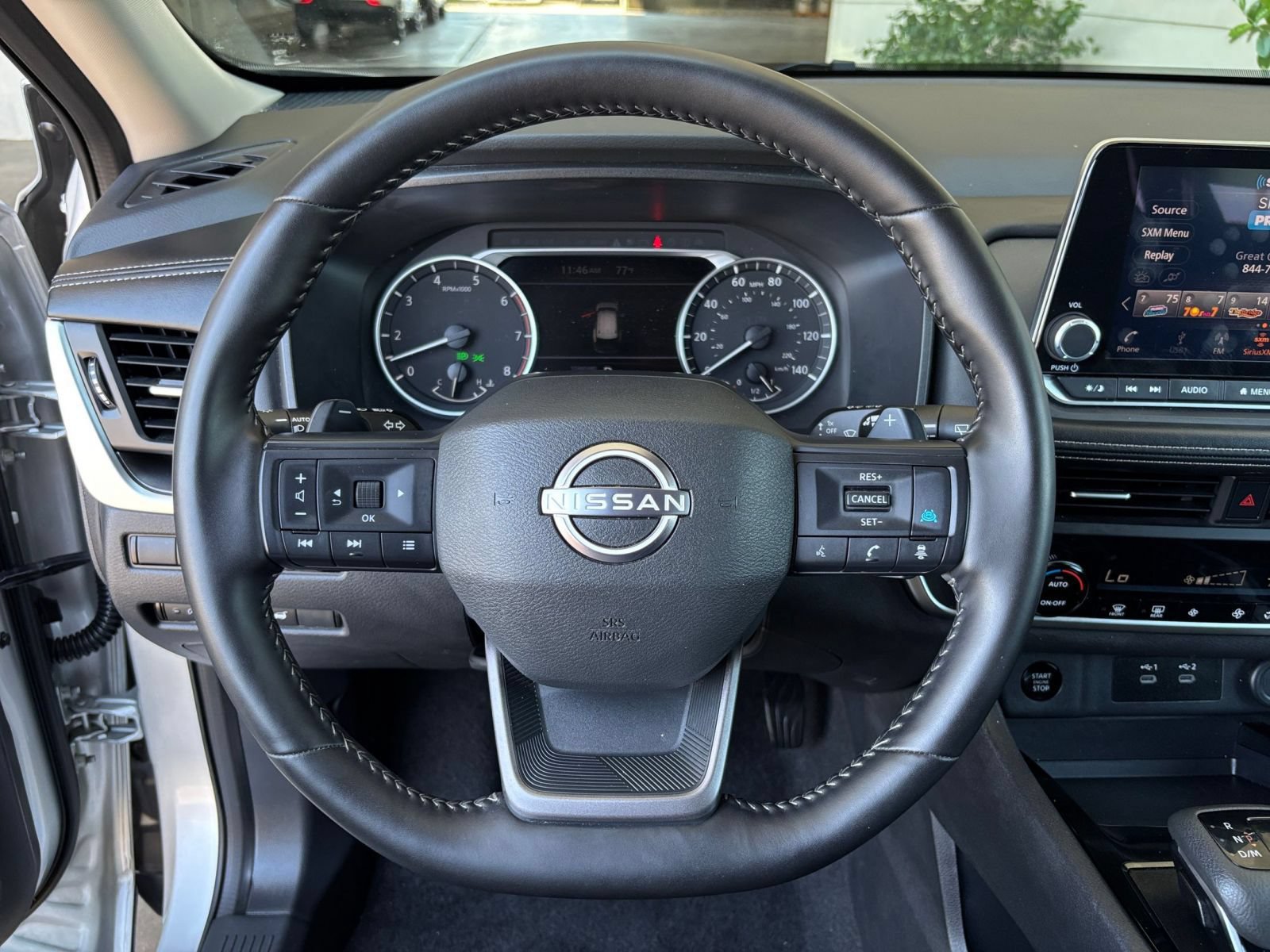 Used 2025 Nissan Rogue SV FWD image 30