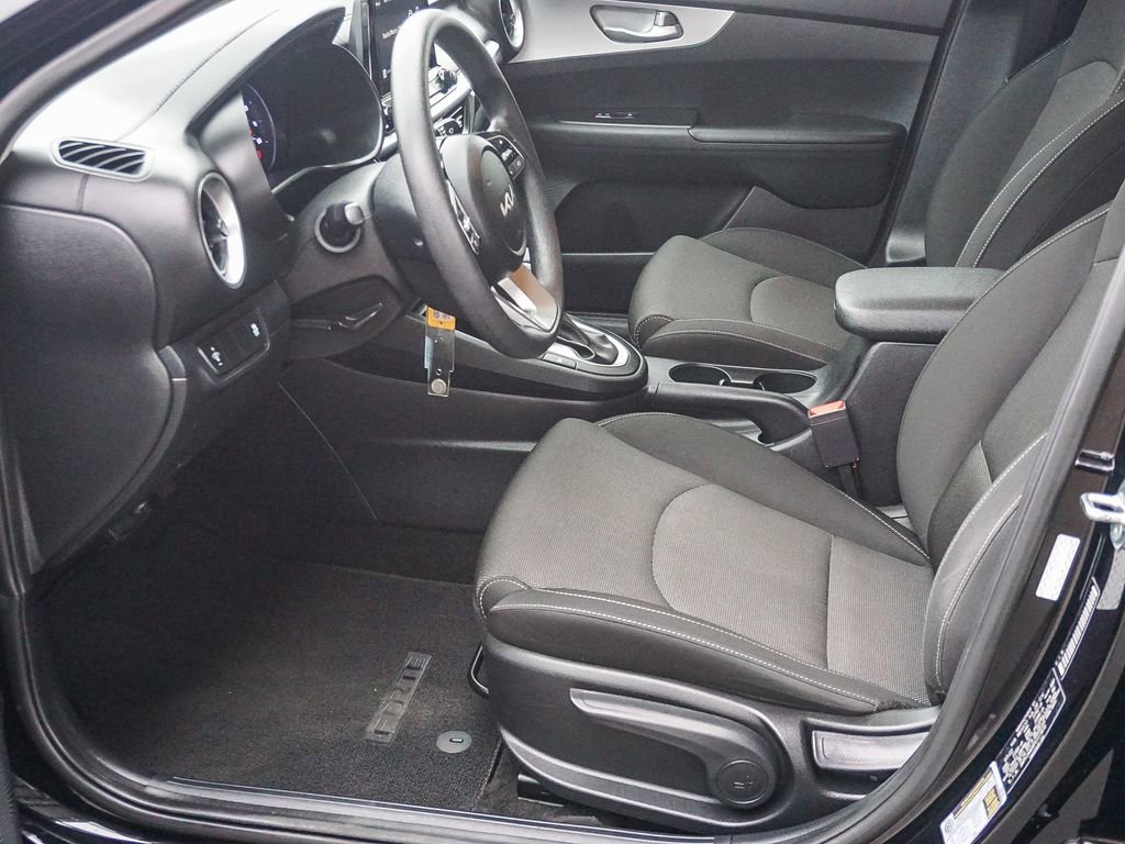 Certified 2023 Kia Forte LXS image 18