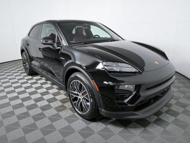 New 2026 Porsche Macan Electric image 26