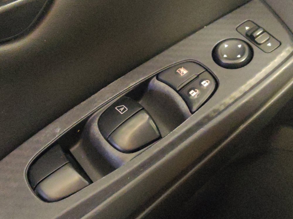 Used 2024 Nissan Sentra S FWD image 27