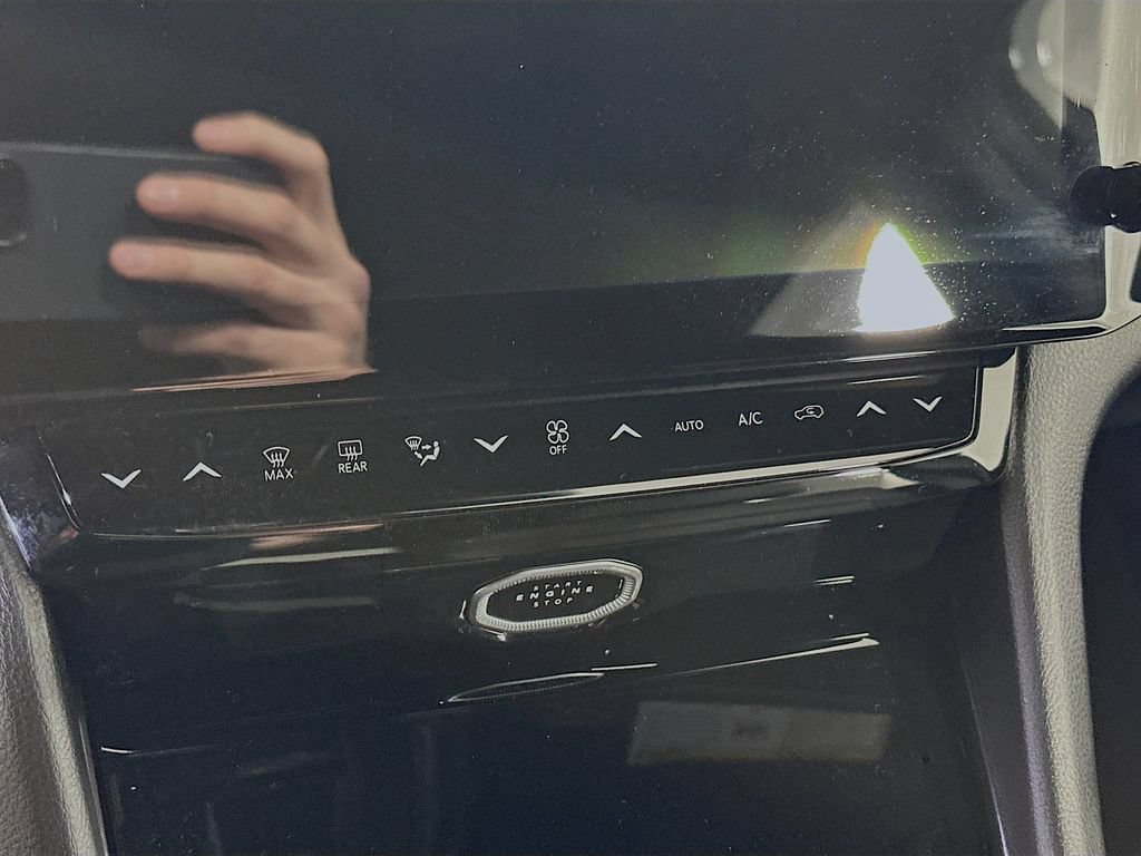 New 2026 Jeep Grand Cherokee Limited AWD/4WD image 12