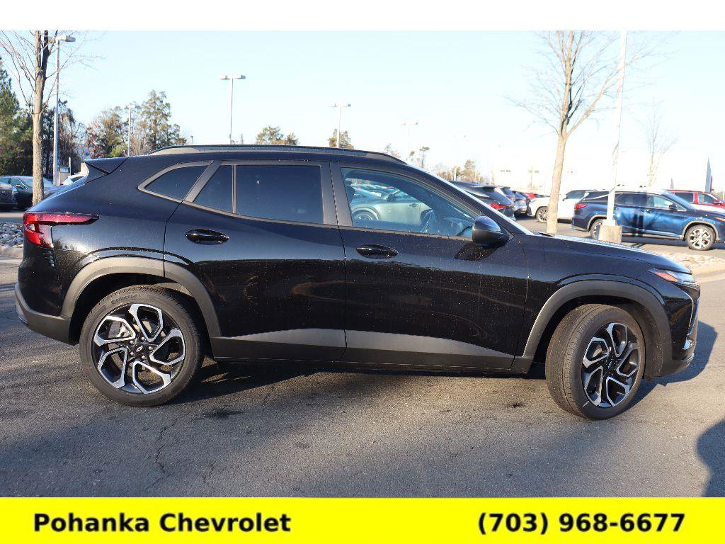 New 2026 Chevrolet Trax RS w/ Sunroof Package image 8