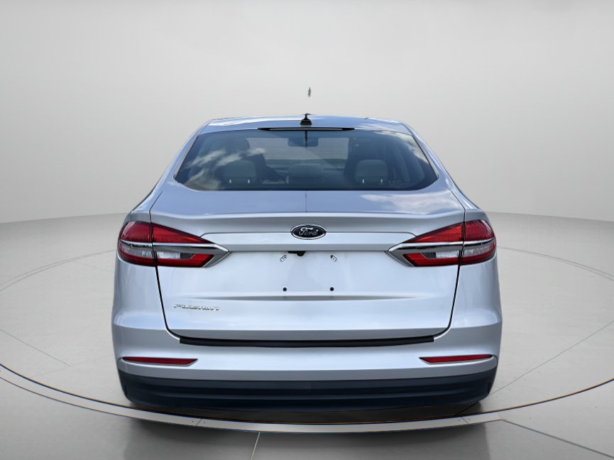 Used 2019 Ford Fusion S FWD image 4