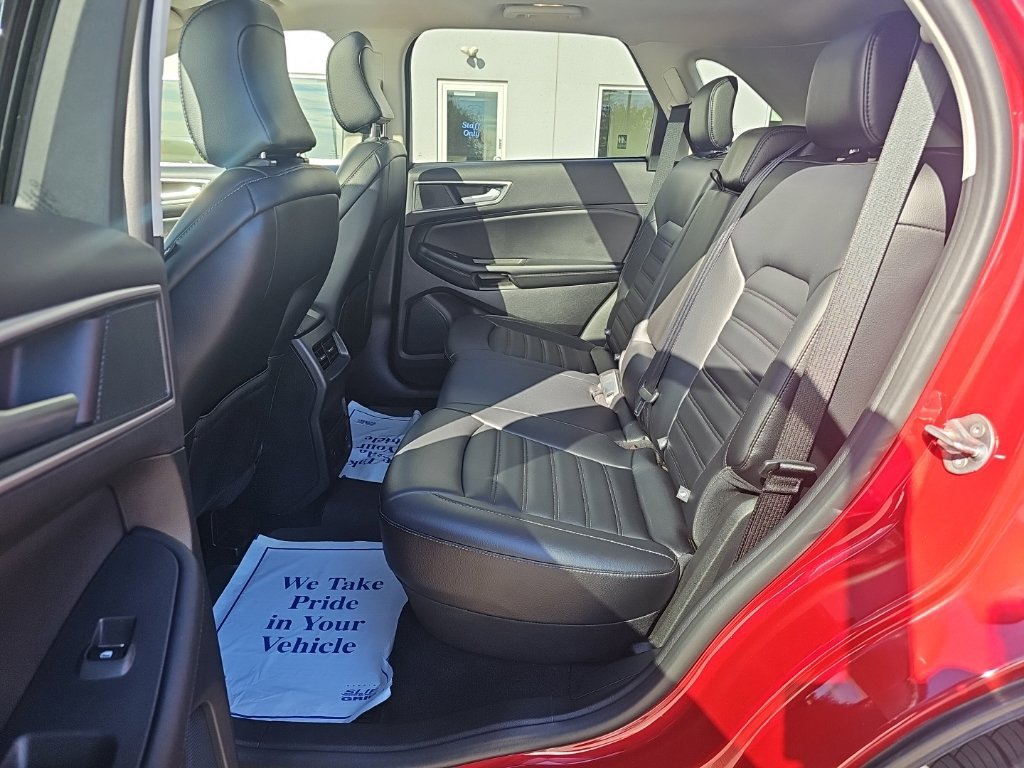 Used 2024 Ford Edge SEL w/ Convenience Package AWD/4WD image 16