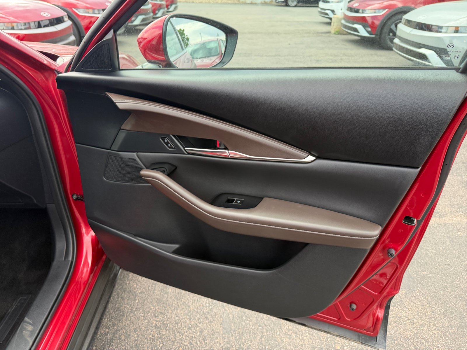 Used 2023 MAZDA CX-30 AWD 2.5 S w/ Premium Package image 16