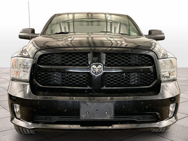 Used 2019 RAM 1500 Express w/ Express Value Package AWD/4WD image 3