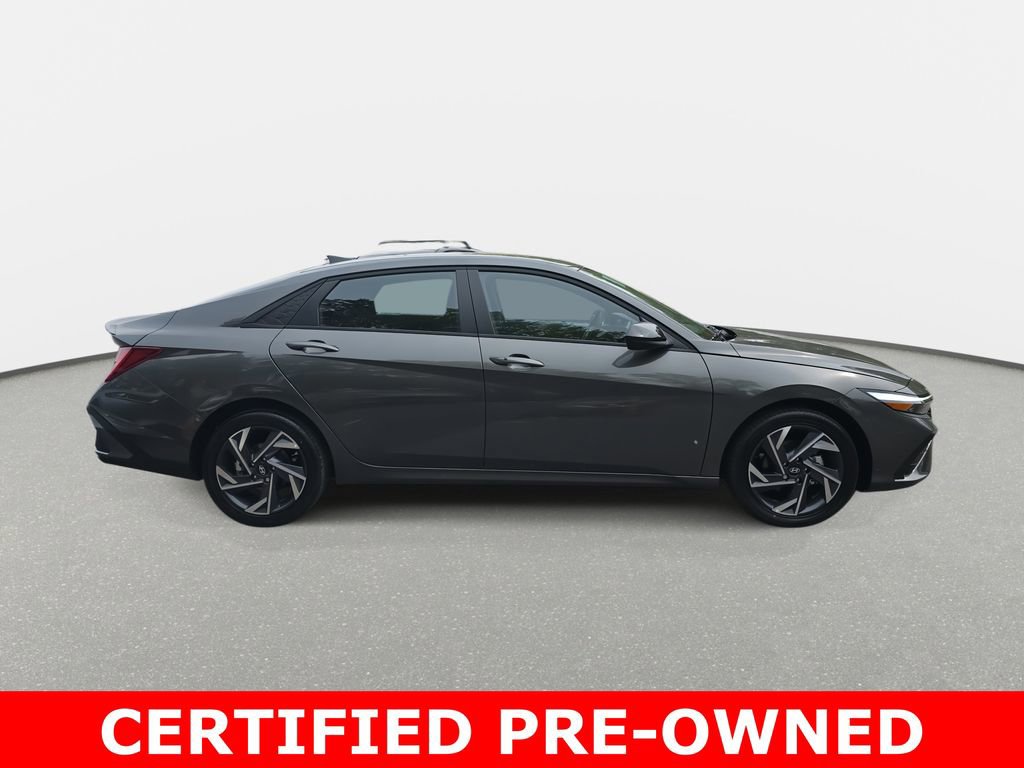 Certified 2025 Hyundai Elantra SEL image 4