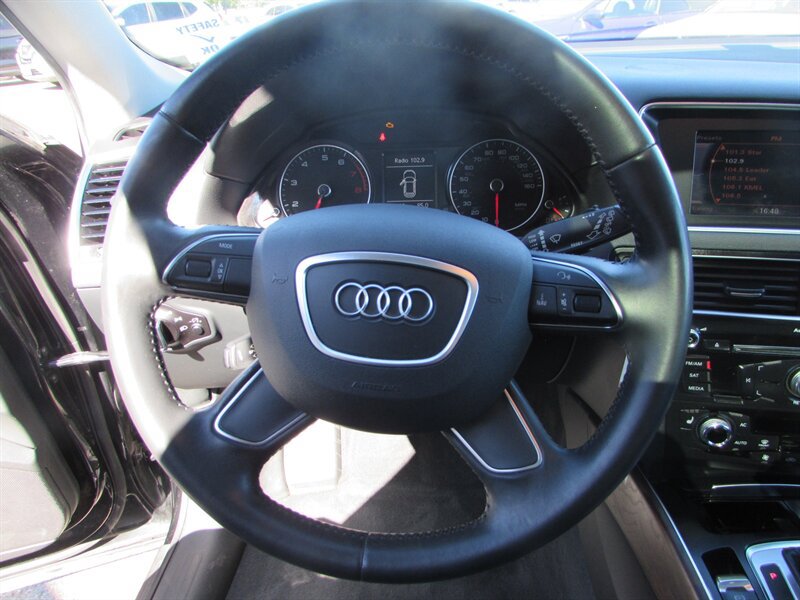 Used 2014 Audi Q5 2.0T Premium AWD/4WD image 12