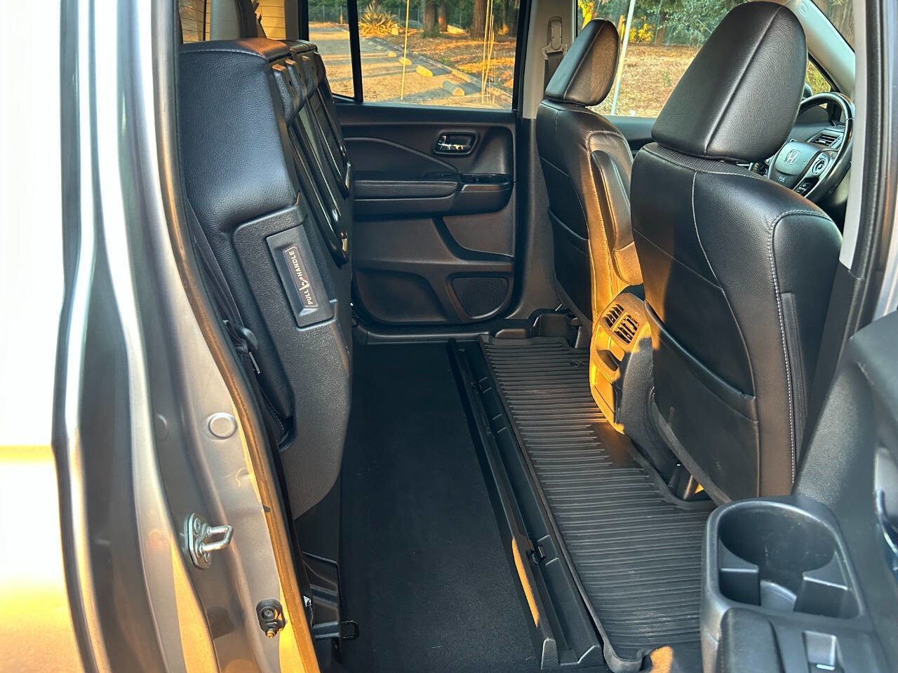 Used 2017 Honda Ridgeline RTL-T image 37