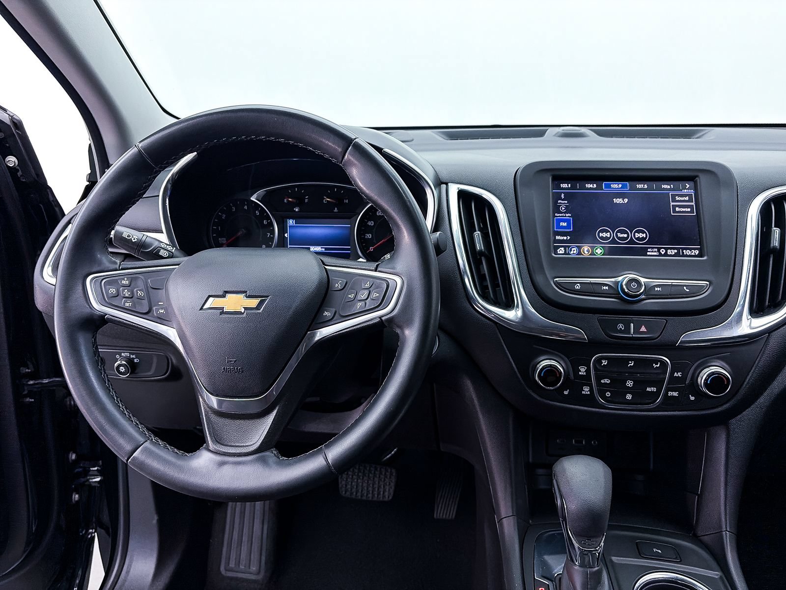 Used 2023 Chevrolet Equinox LT FWD image 3