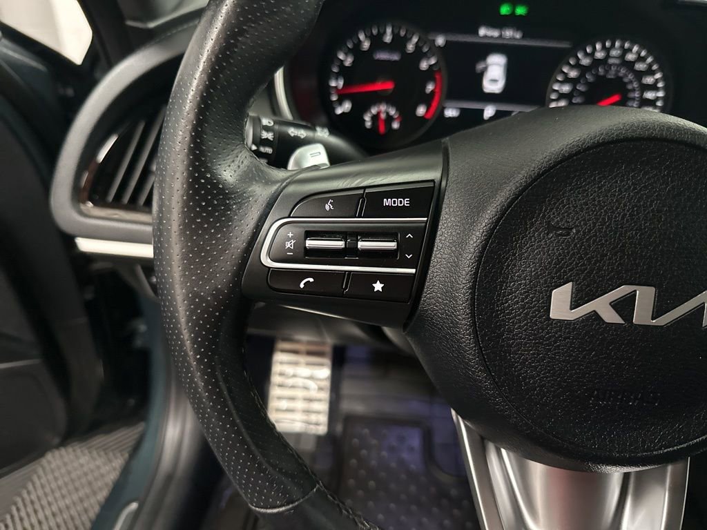 Used 2022 Kia Stinger GT2 RWD image 15
