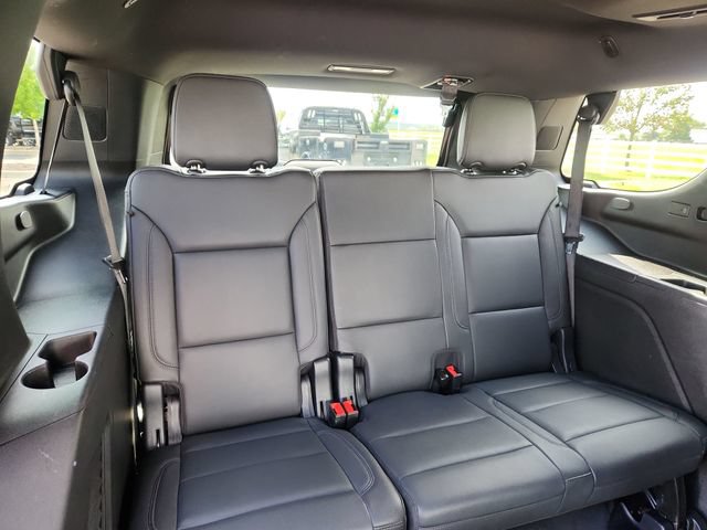 Used 2025 Chevrolet Tahoe Z71 w/ Z71 Off-Road Package AWD/4WD image 32