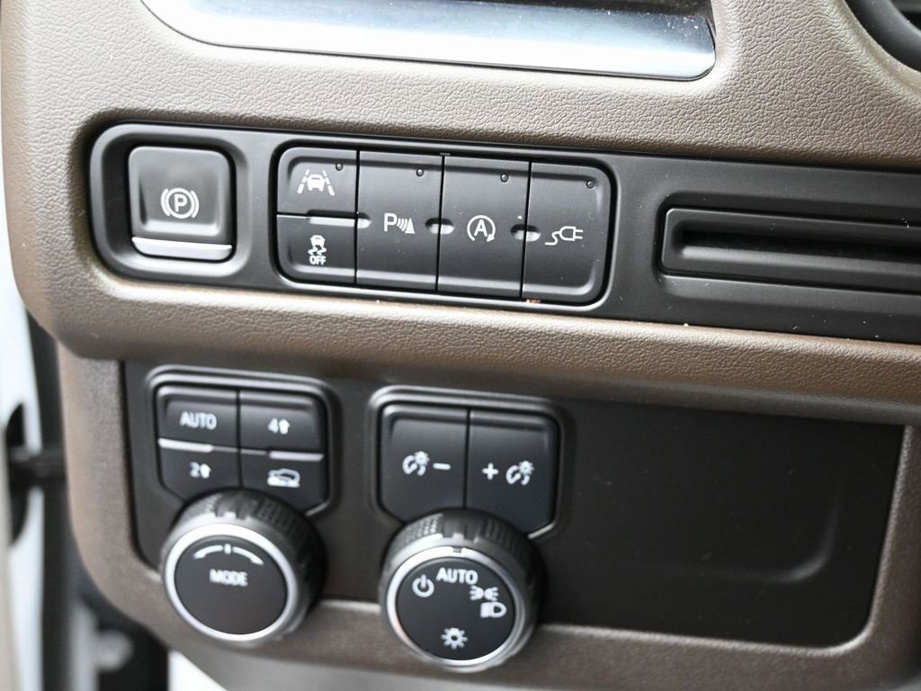 Used 2022 Chevrolet Tahoe LS w/ Driver Alert Package image 16