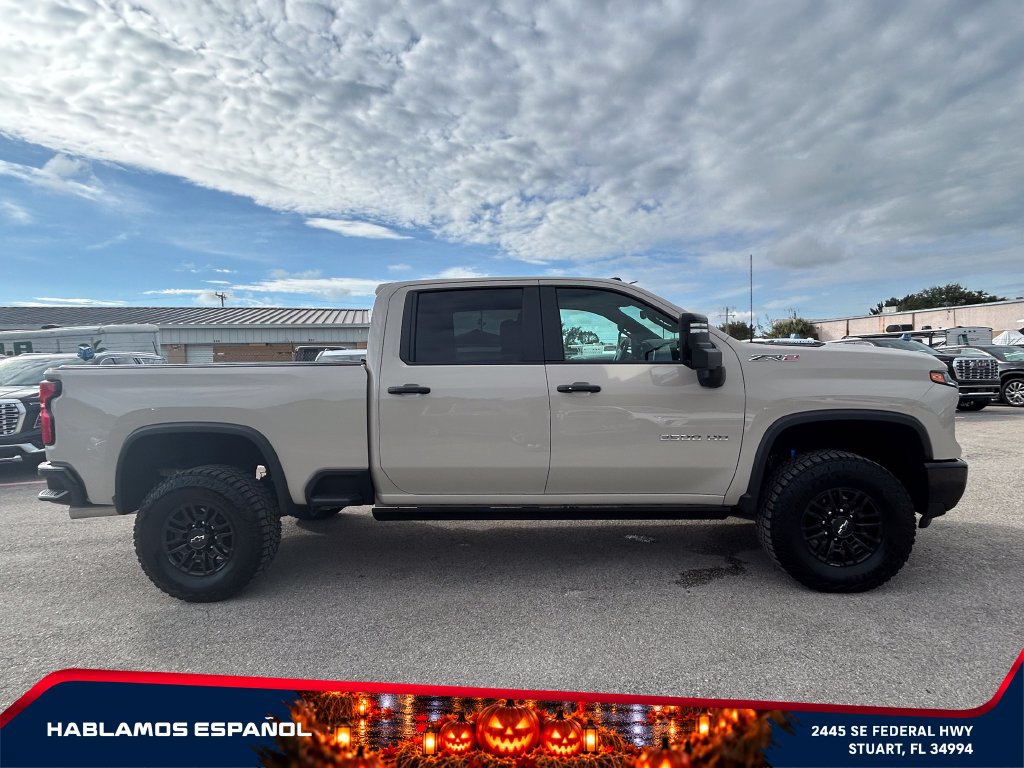 Certified 2026 Chevrolet Silverado 2500 ZR2 AWD/4WD image 8