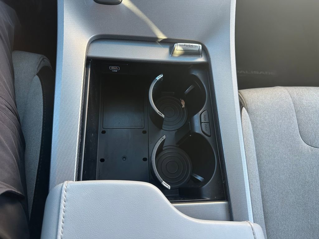 Used 2022 Hyundai Palisade SE image 66