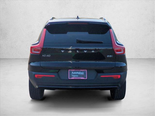Used 2023 Volvo XC40 B5 Plus w/ Driver Assist Package image 7