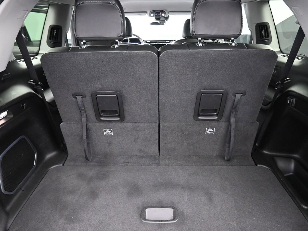 Used 2022 Jeep Grand Cherokee L Limited image 15