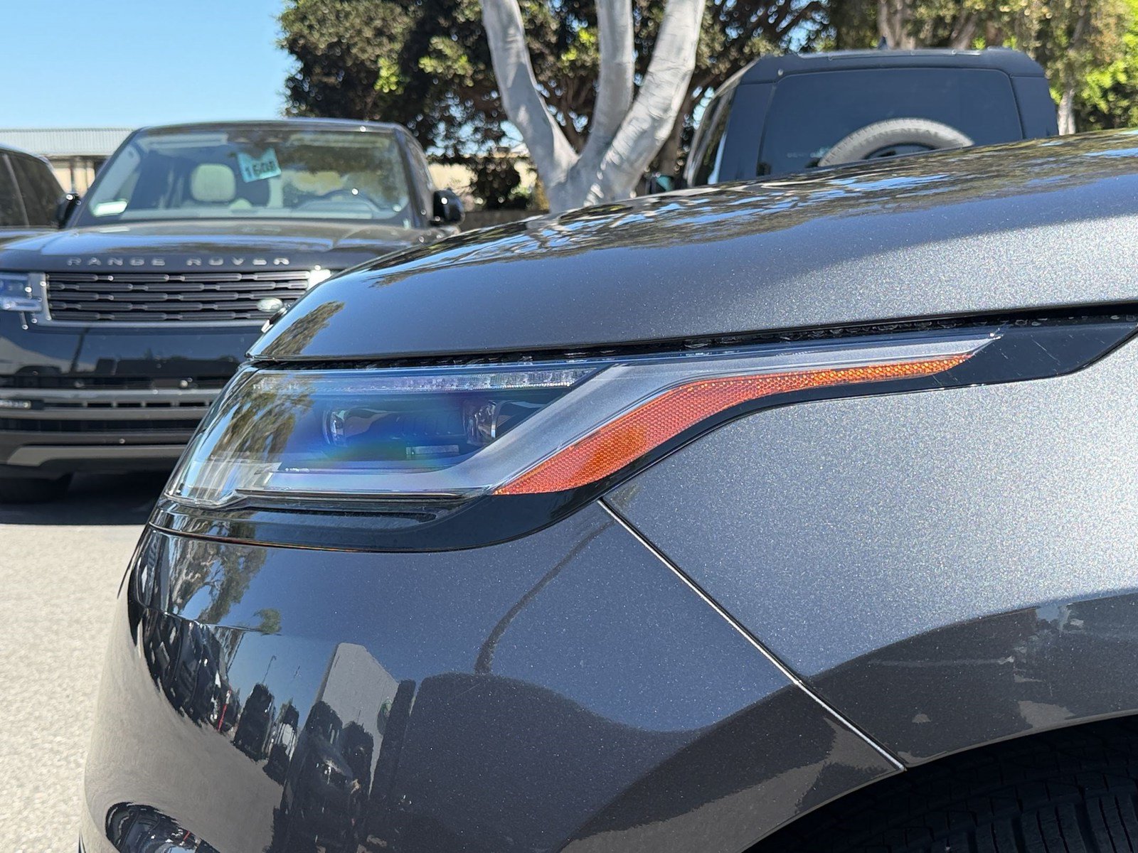 New 2026 Land Rover Range Rover Velar Dynamic SE AWD/4WD image 12
