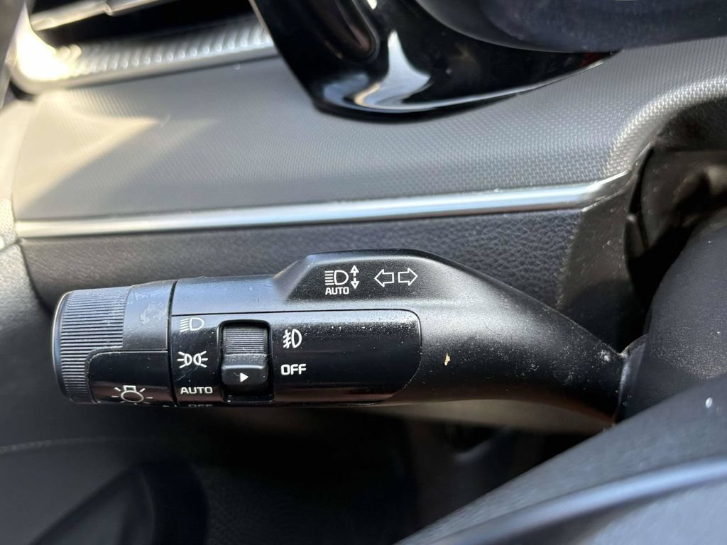 Used 2022 Kia K5 GT-Line w/ GT-Line FWD Premium Package image 32