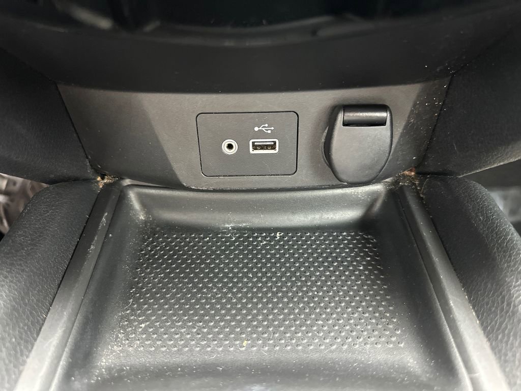 Used 2019 Nissan Rogue SV image 28