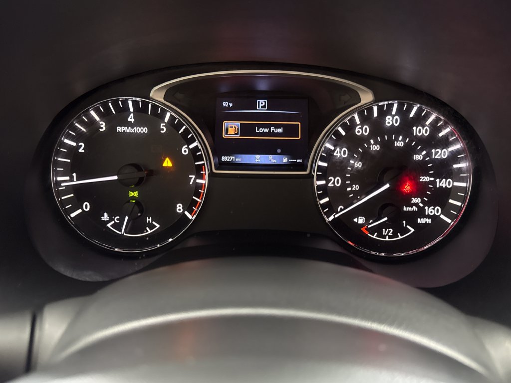 Used 2017 Nissan Pathfinder Platinum FWD image 18