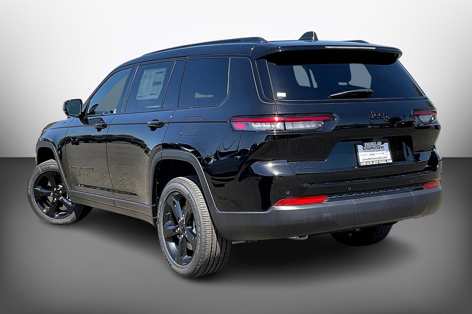 New 2025 Jeep Grand Cherokee L Altitude image 3