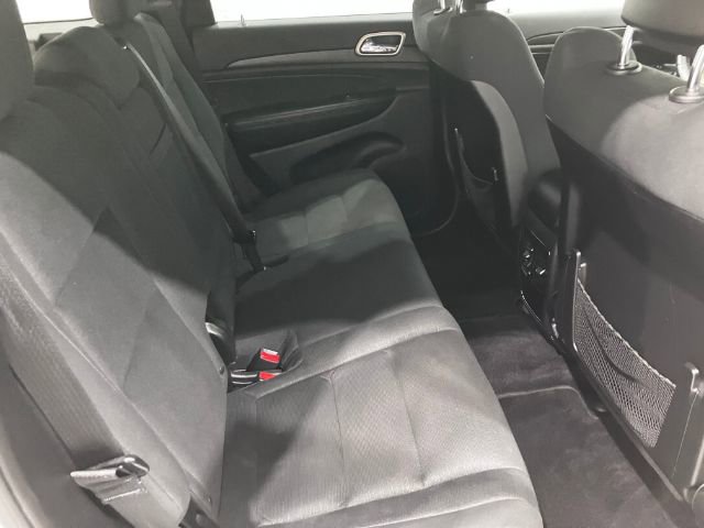 Used 2017 Jeep Grand Cherokee Laredo image 20