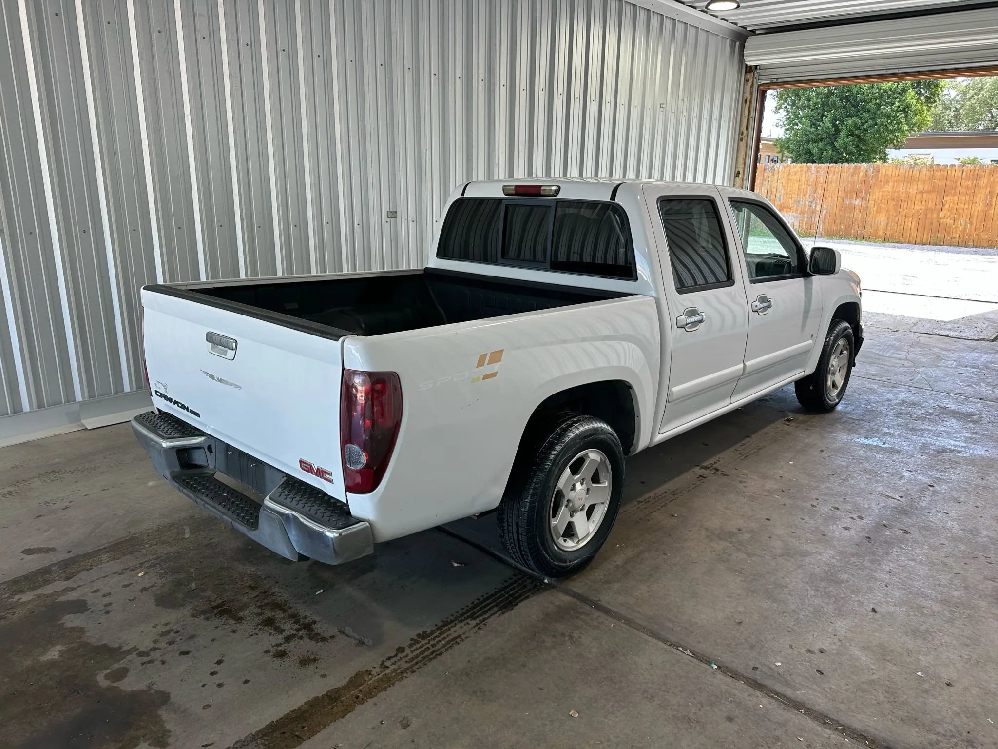 Used 2009 GMC Canyon SLE image 5