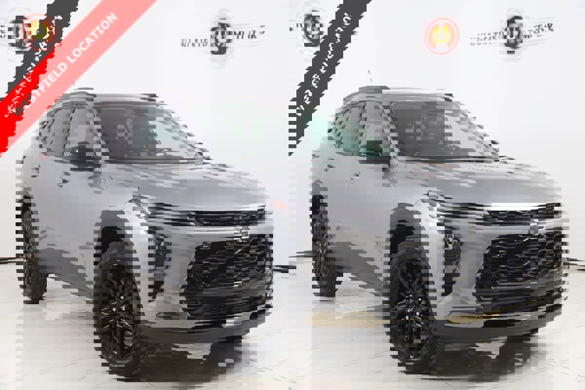 Used 2024 Chevrolet Trax ACTIV w/ Sunroof Package