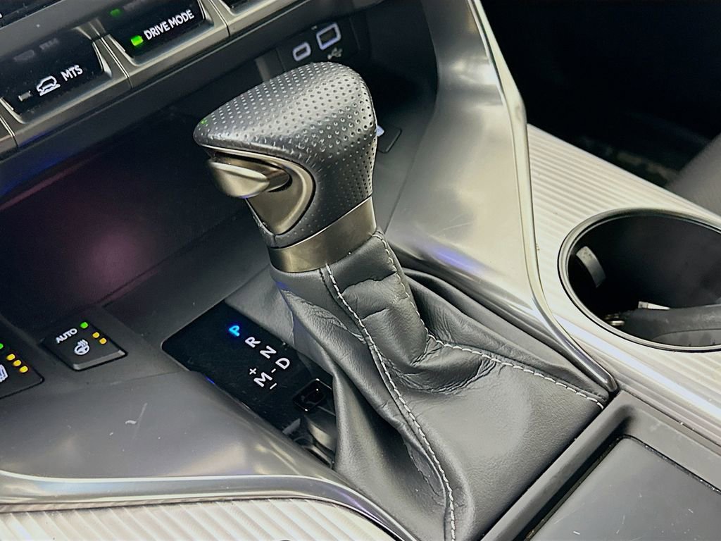 Used 2024 Lexus LX 600 F Sport image 22