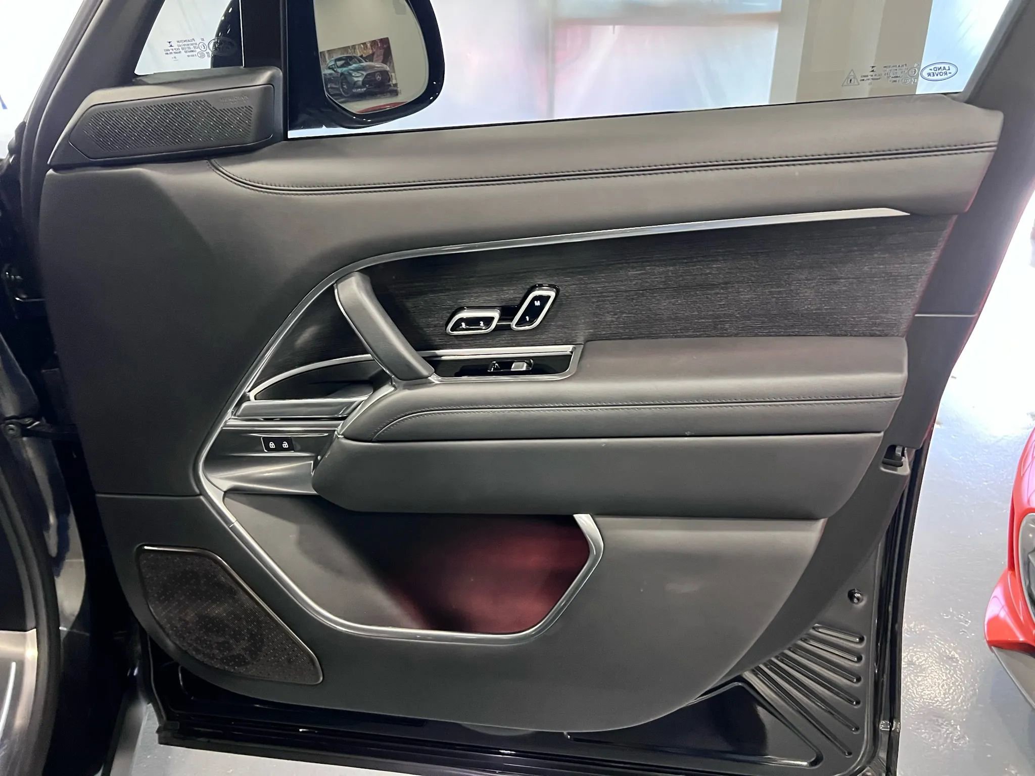 Used 2023 Land Rover Range Rover Long Wheelbase Autobiography image 49