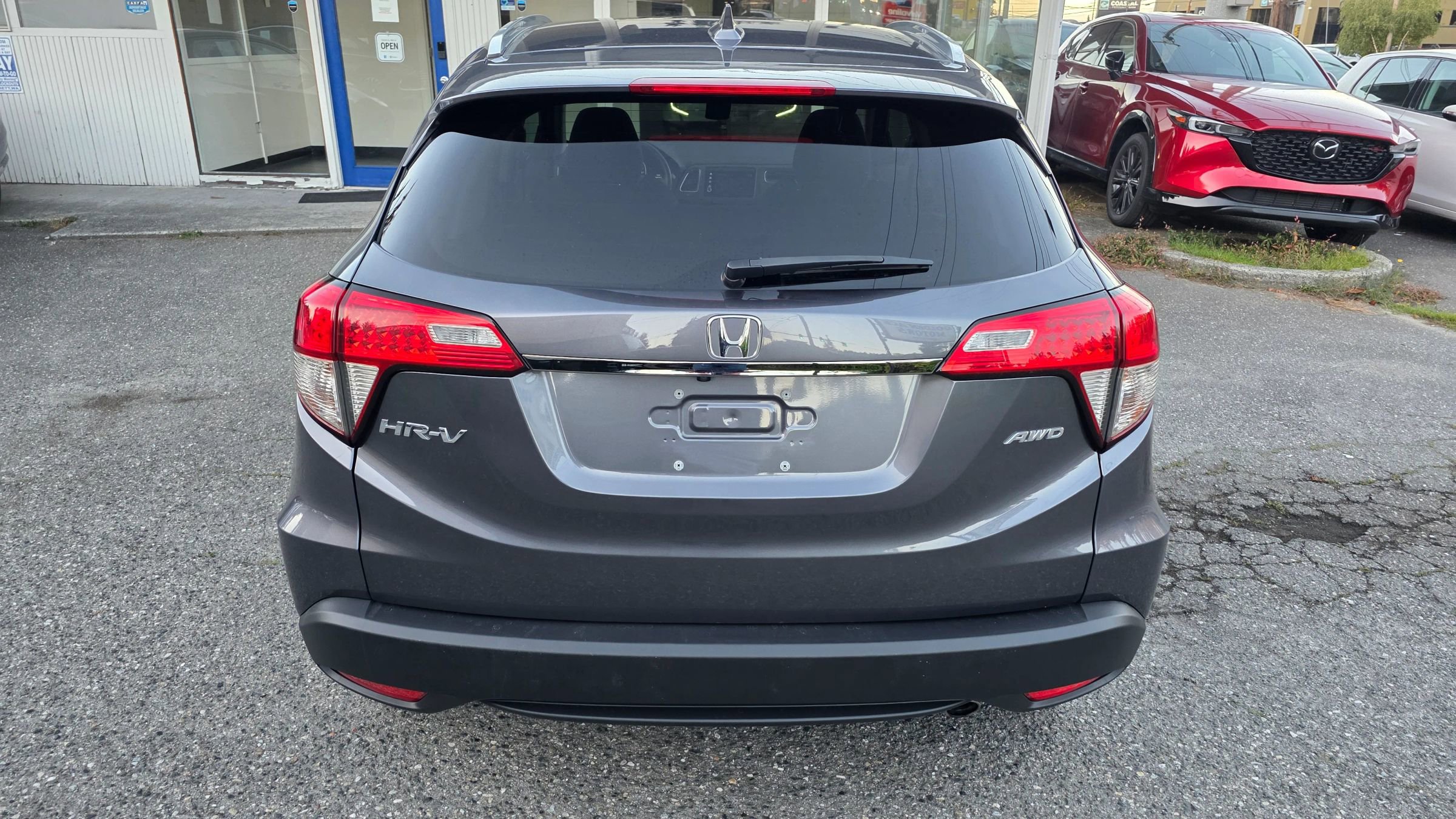 Used 2022 Honda HR-V EX image 6