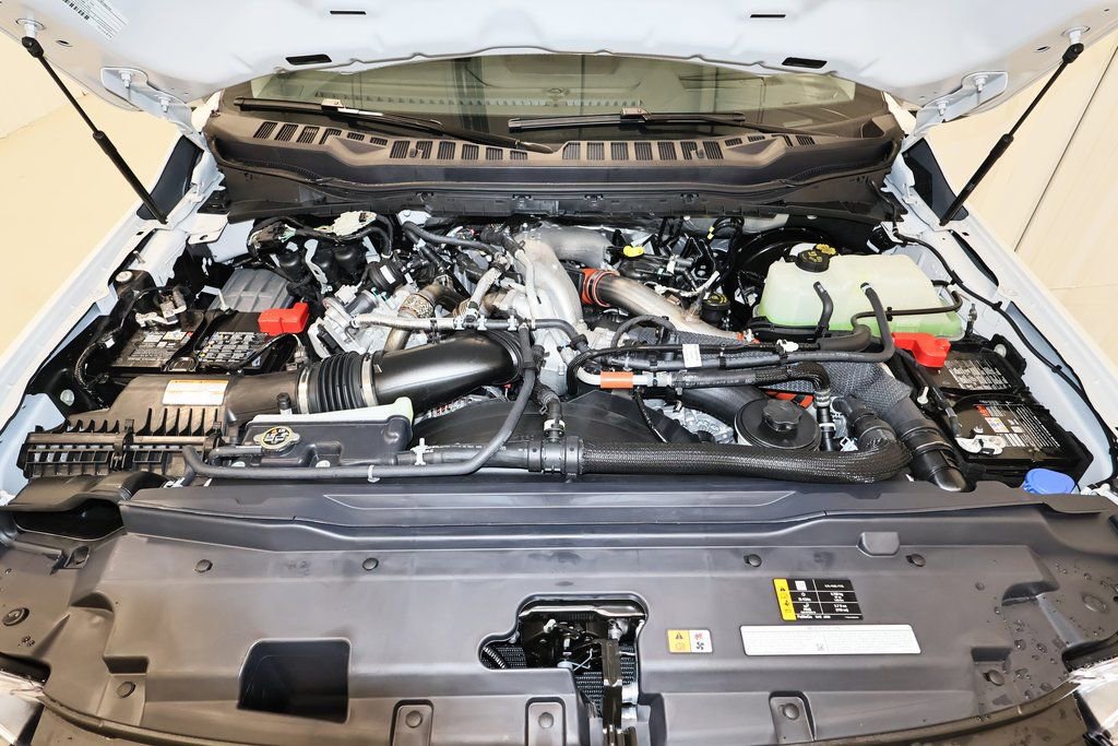 New 2025 Ford F350 Lariat w/ Lariat Ultimate Package image 38