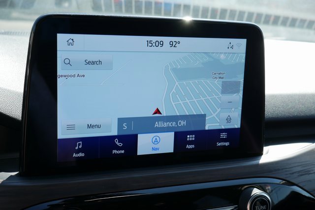 Used 2020 Ford Escape Titanium w/ Titanium Premium Package 2.0 image 4