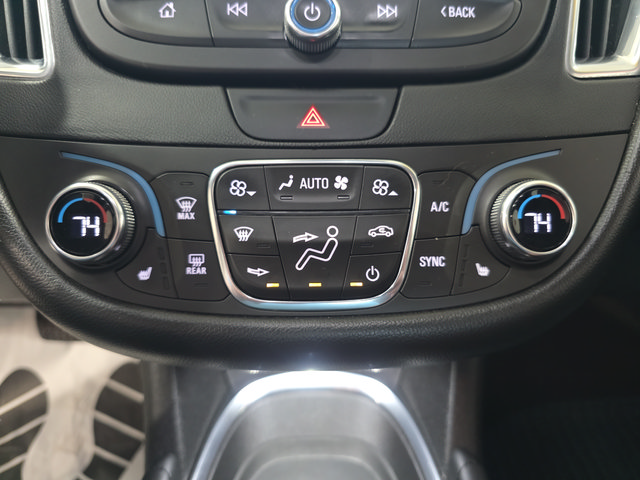 Used 2016 Chevrolet Malibu Hybrid w/ Leather Package FWD image 21