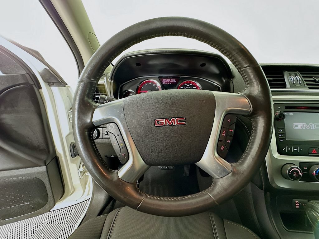 Used 2015 GMC Acadia SLE FWD image 10