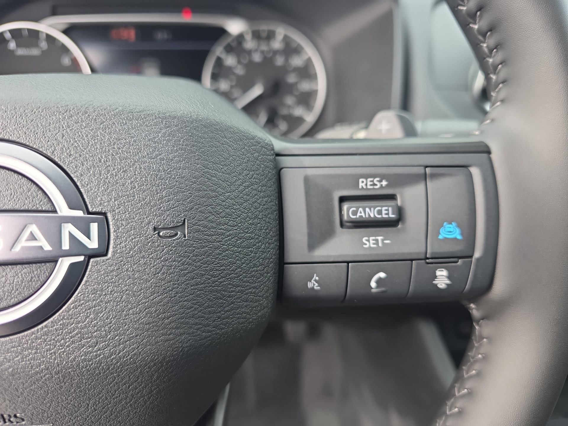 New 2026 Nissan Rogue SV w/ Cold Weather Package FWD image 18
