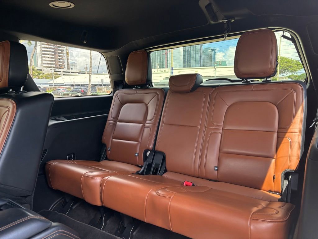 Used 2019 Lincoln Navigator Reserve w/ Cargo Package AWD/4WD image 13