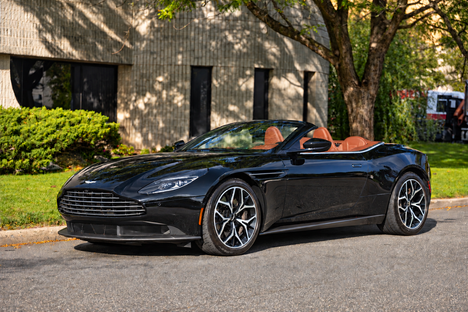 Used 2019 Aston Martin DB11 Volante