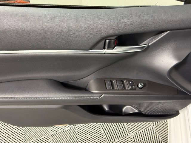 Used 2024 Toyota Camry XSE image 14