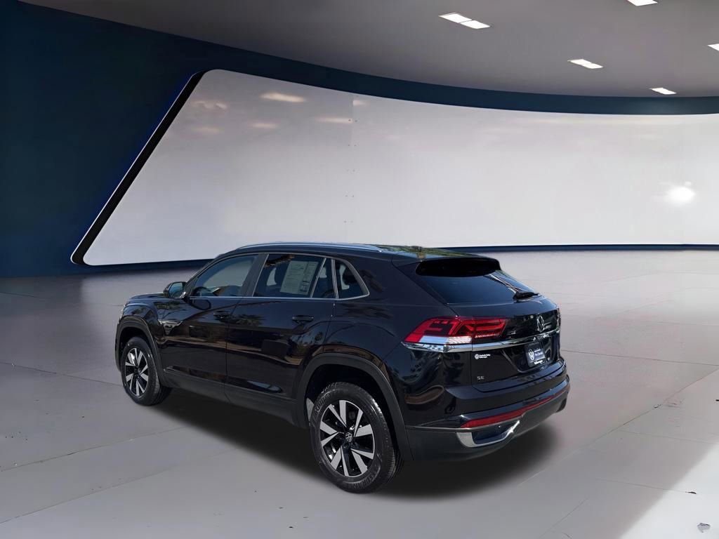 Certified 2023 Volkswagen Atlas Cross Sport SE FWD image 4