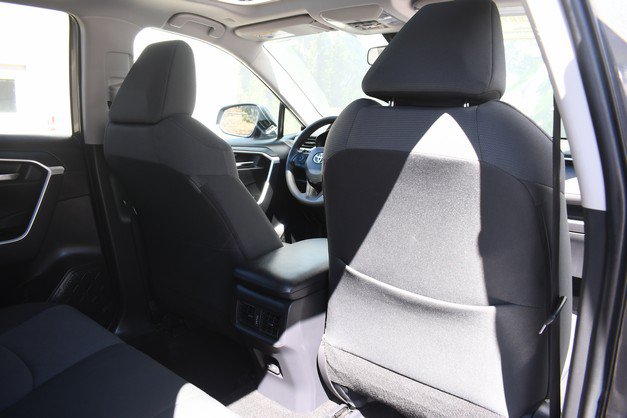 Used 2024 Toyota RAV4 XLE w/ Convenience Package AWD/4WD image 28