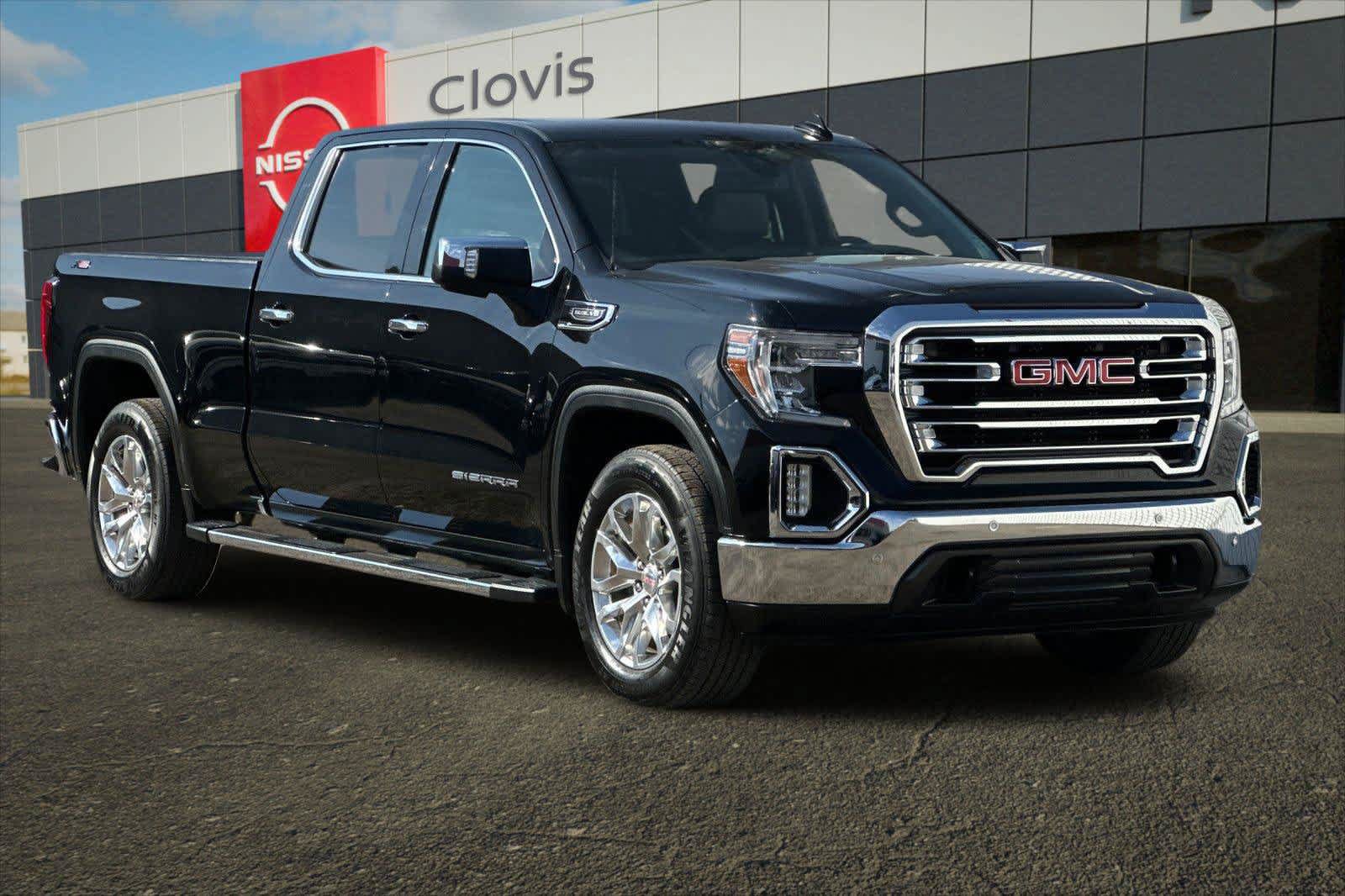 Used 2019 GMC Sierra 1500 SLT w/ SLT Premium Plus Package AWD/4WD image 10